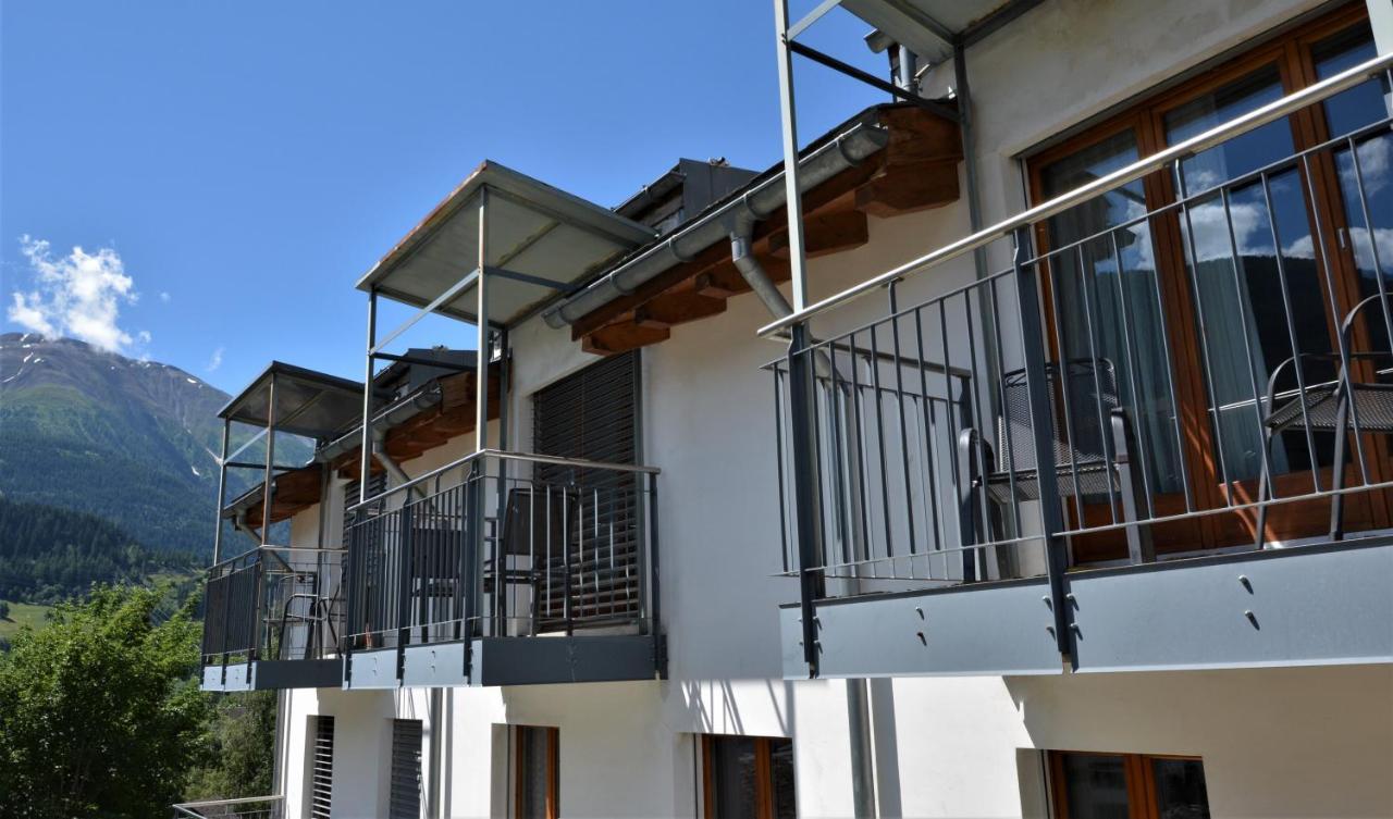 Kulinarik & Geniesser Hotel Strauss Fiesch Luaran gambar