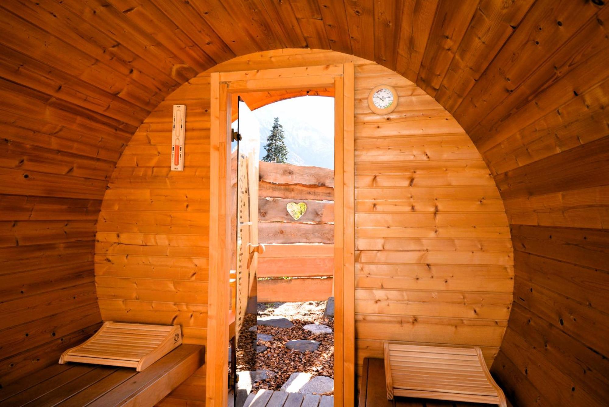 Kulinarik & Geniesser Hotel Strauss Fiesch Luaran gambar