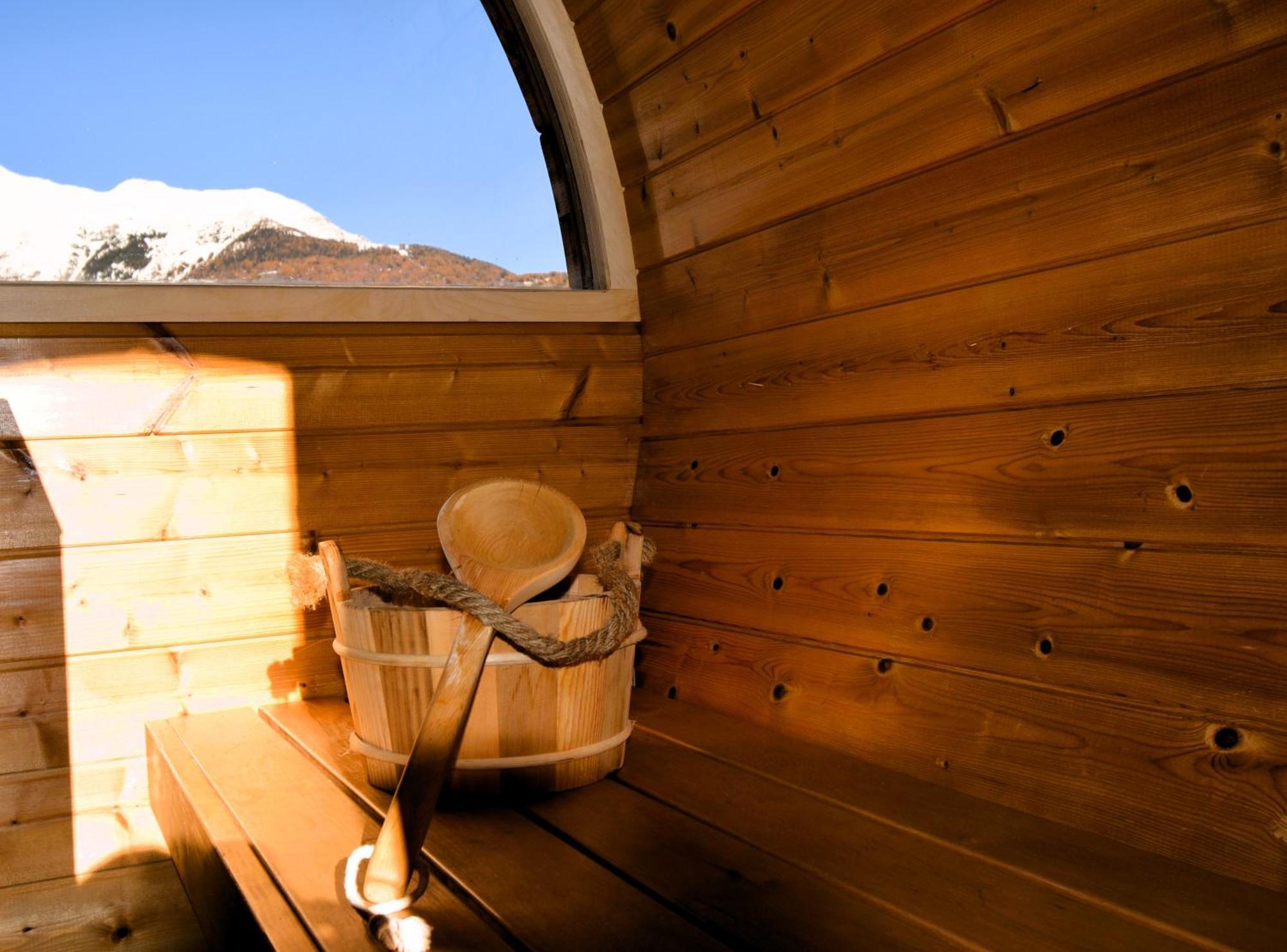 Kulinarik & Geniesser Hotel Strauss Fiesch Luaran gambar